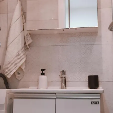 Antunovic * 特雷比涅